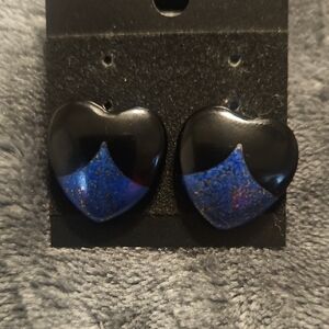 Vintage Heart-Shaped Black and Blue Inlay Stud Earrings